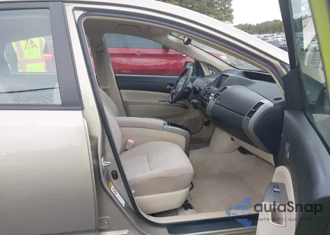 2004 Toyota Prius from USA, damaged, VIN JTDKB20U540086770